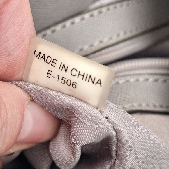 Michael Kors Large Hamilton Saffiano Tote - Picture 10 of 12